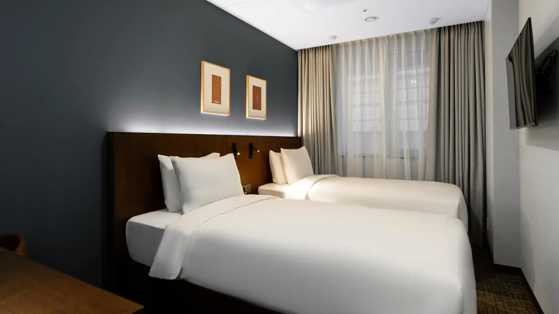 The Prima Hotel Jongno Seoul 3*,