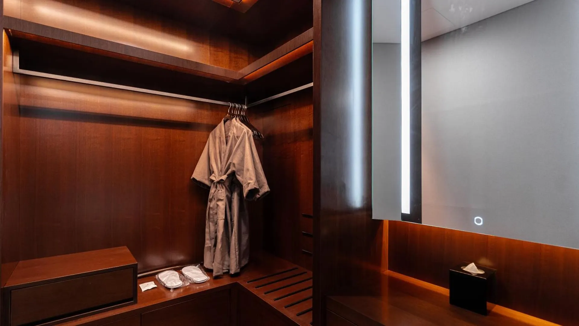 The Prima Hotel Jongno Seul 3*,  Corea del Sud